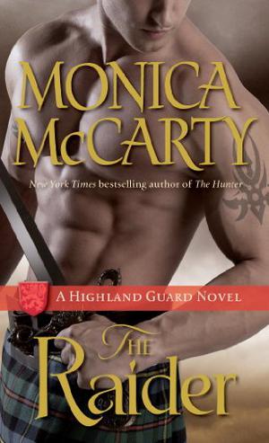 The Raider (Highland Guard #8)