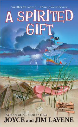 A Spirited Gift by Joyce Lavene, Jim Lavene