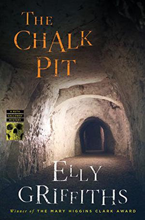 The Chalk Pit (Ruth Galloway #9)