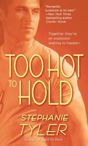 Too Hot to Hold (Hold Trilogy #2)
