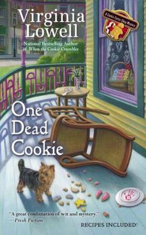 One Dead Cookie (A Cookie Cutter Shop Mystery #4)