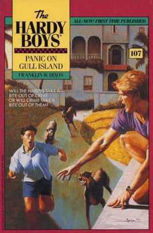 Panic on Gull Island (The Hardy Boys #107)