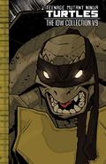 Teenage Mutant Ninja Turtles: The IDW Collection, Volume 9 (Teenage Mutant Ninja Turtles: The IDW Collection #9) by Bobby Curnow