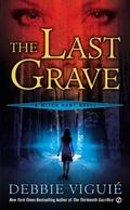 The Last Grave (Witch Hunt #2) by Debbie Viguié